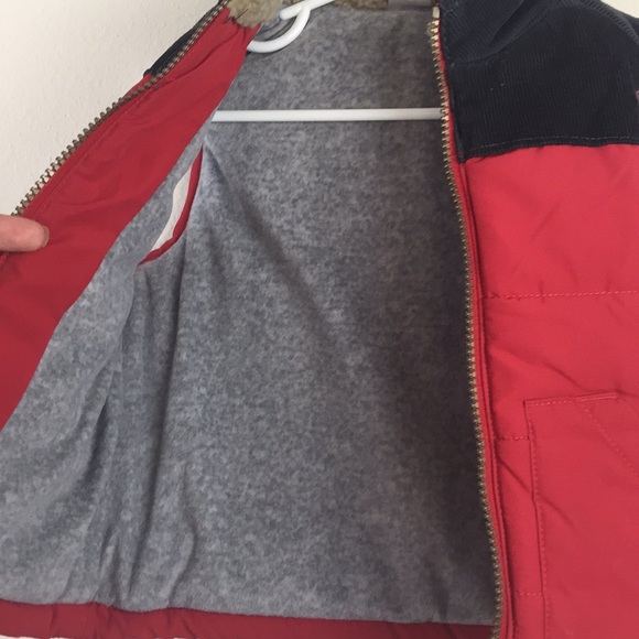 CARTERS Black And Red Toddler Boy Puffer Vest - Picture 3 of 5